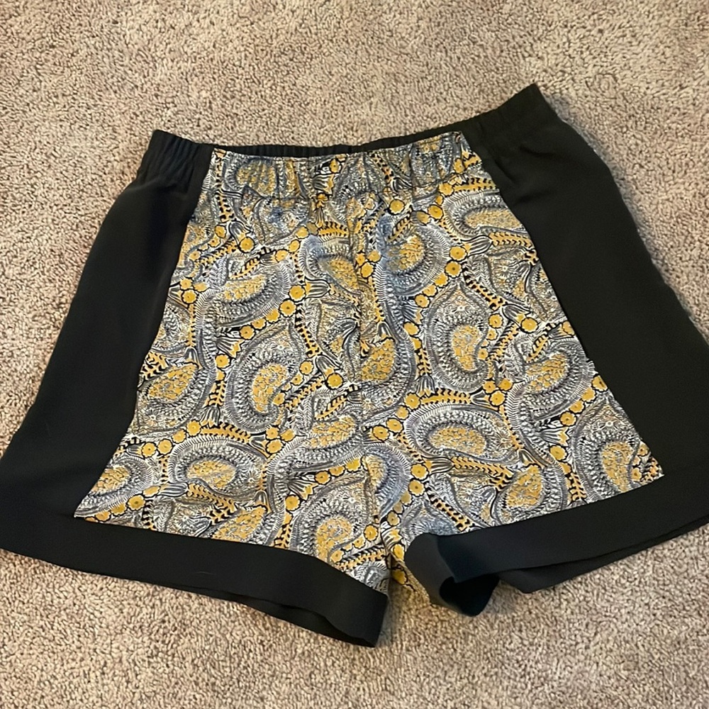 H&M dressy shorts